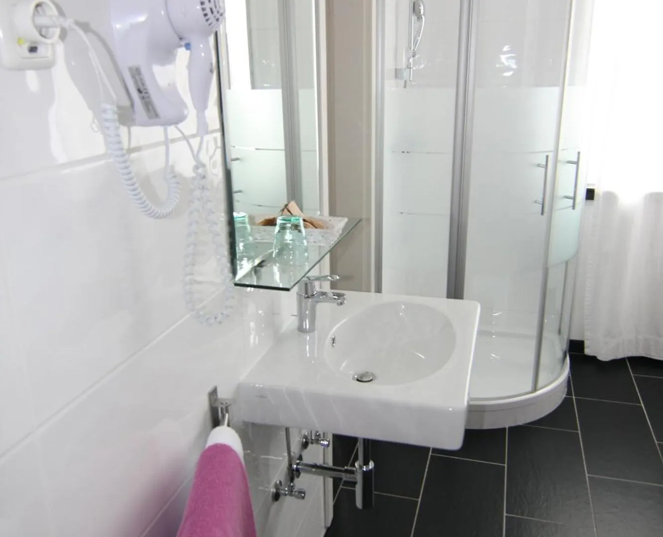 Hotel Heddernheimer Hof Frankfurt am Main 3*,